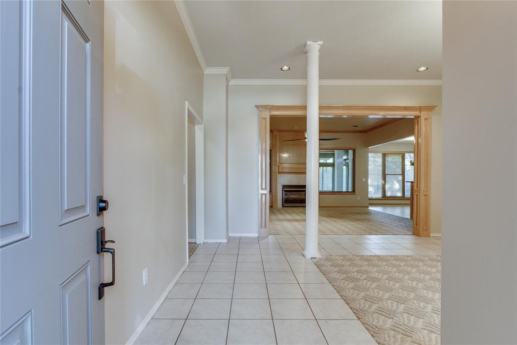 15912 Sheffield Boulevard Property Photo 3