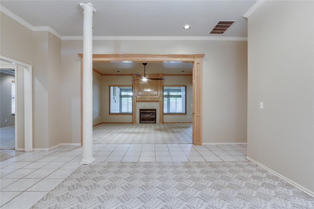 15912 Sheffield Boulevard Property Photo 5