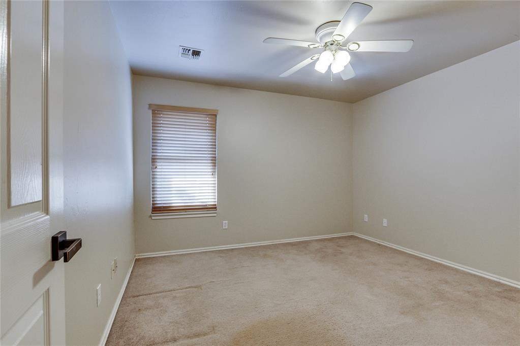 15912 Sheffield Boulevard Property Photo 16