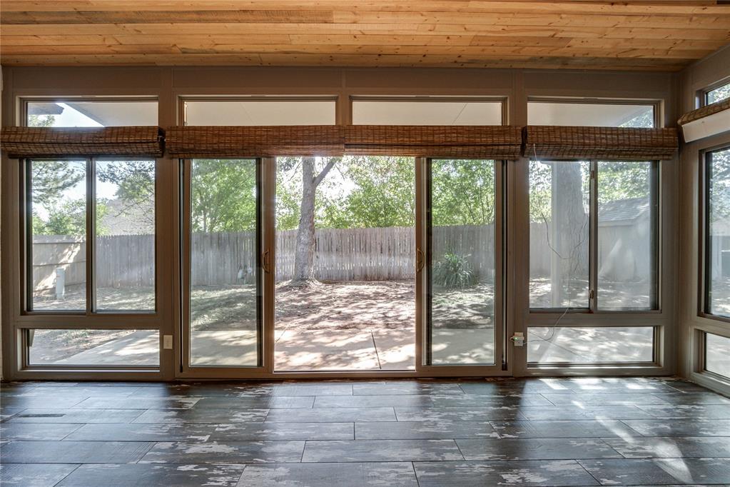 15912 Sheffield Boulevard Property Photo 30
