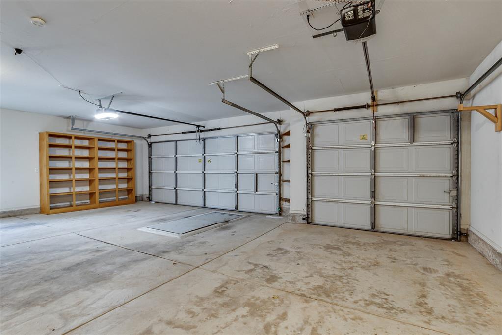 15912 Sheffield Boulevard Property Photo 33