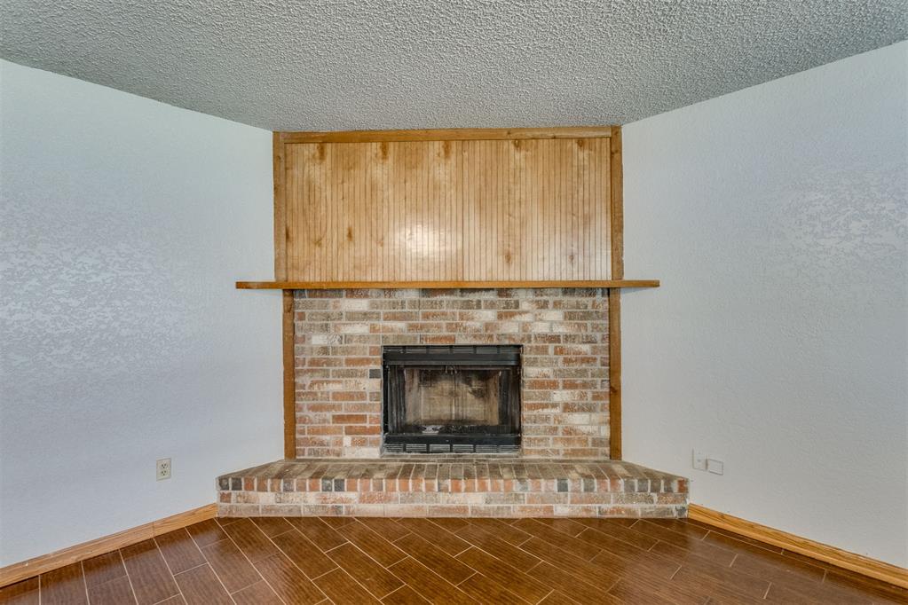 10012 S Clegern Avenue Property Photo 8