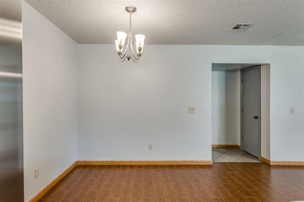 10012 S Clegern Avenue Property Photo 10