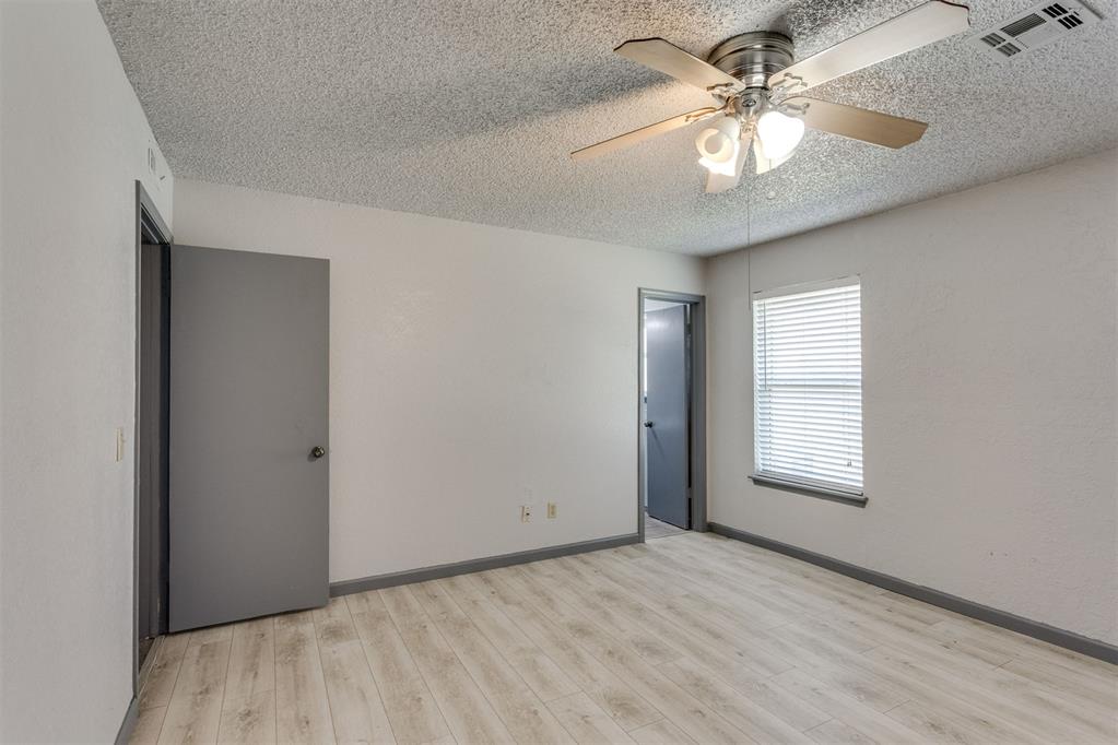 10012 S Clegern Avenue Property Photo 26