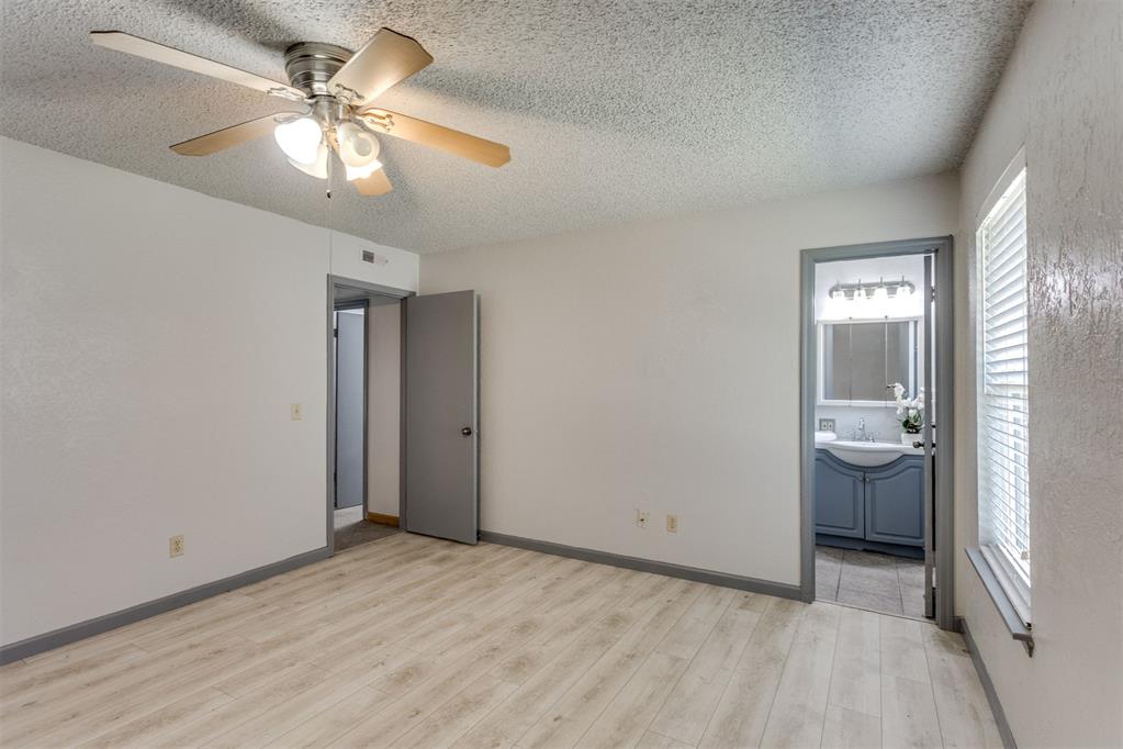 10012 S Clegern Avenue Property Photo 27
