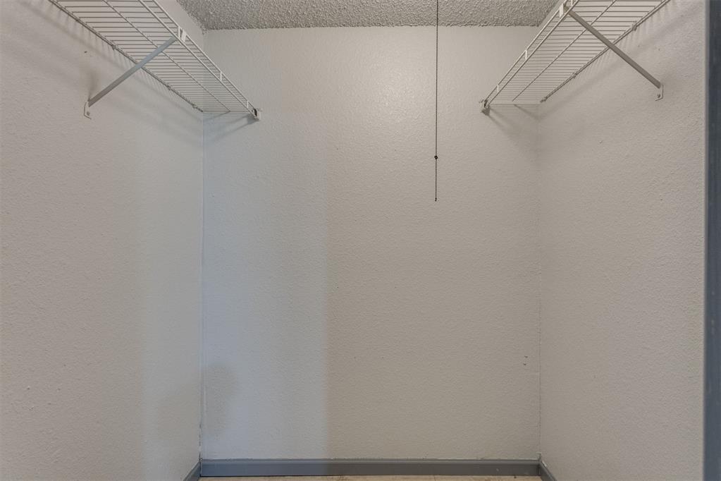 10012 S Clegern Avenue Property Photo 29