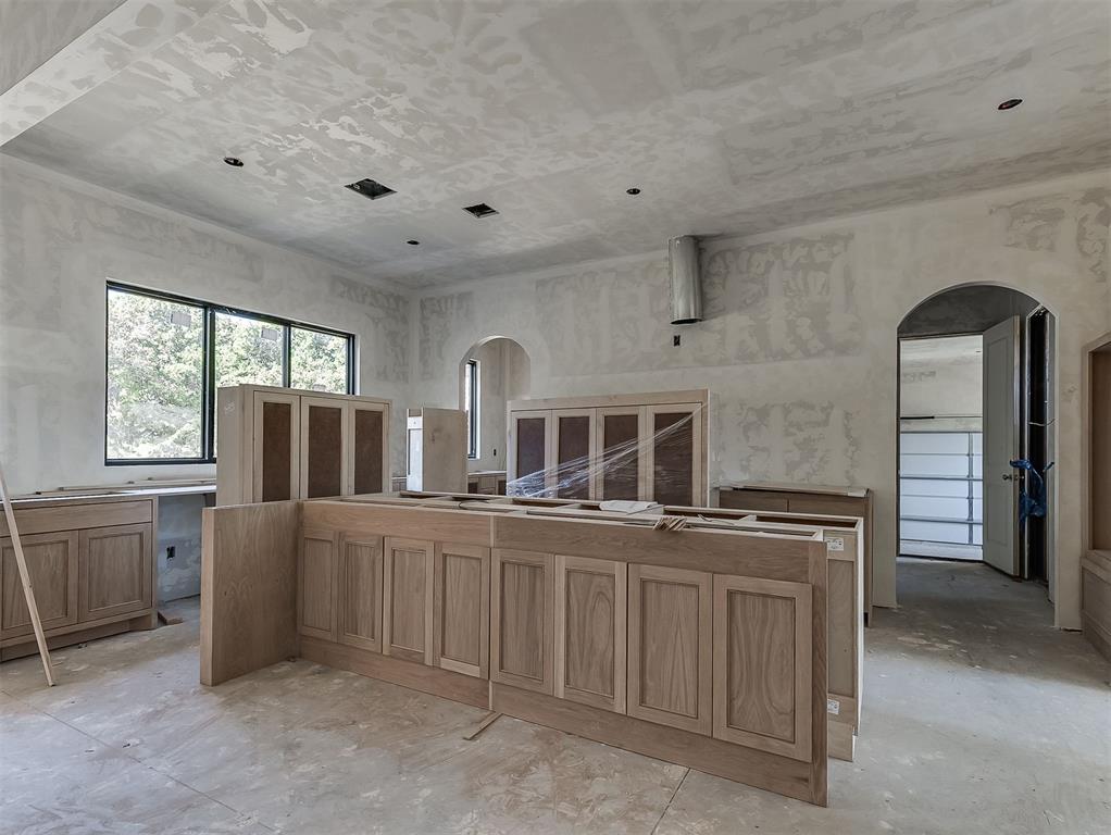 12924 Box Canyon Property Photo 14