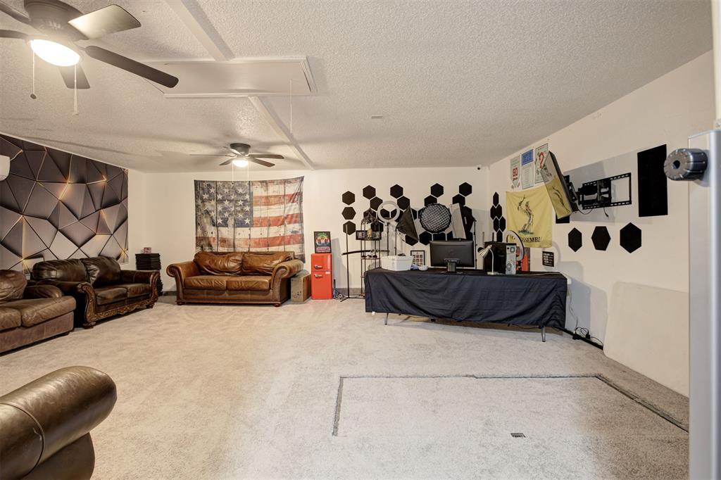 9721 Lakeland Terrace Property Photo 31