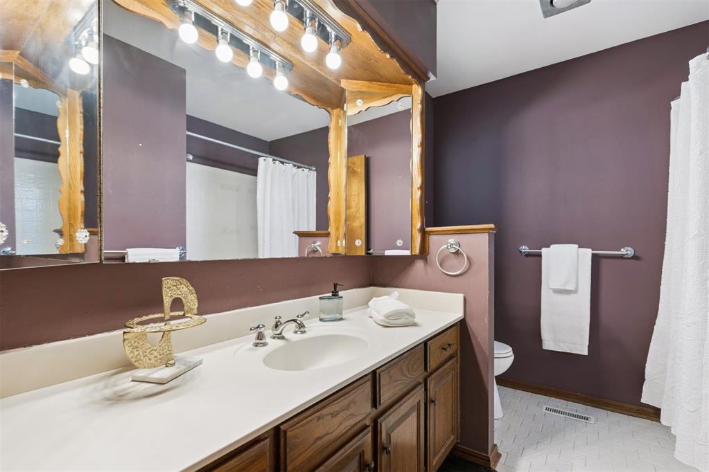 9709 Lakeshore Drive Property Photo 21