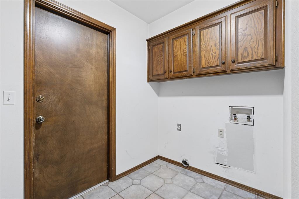 9709 Lakeshore Drive Property Photo 36