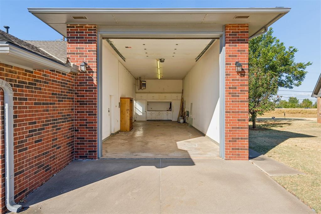 9709 Lakeshore Drive Property Photo 41