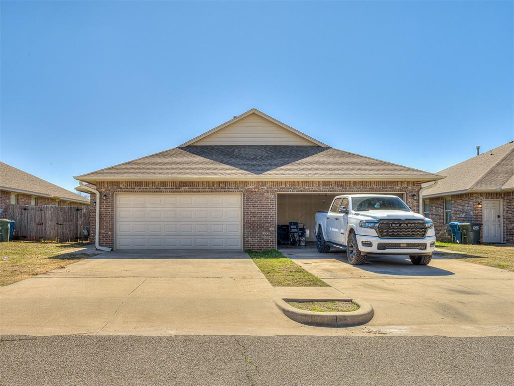 114 Ashley Drive Property Photo 1