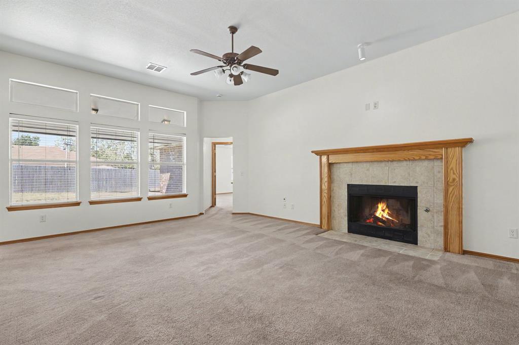 8213 Aaron Drive Property Photo 7