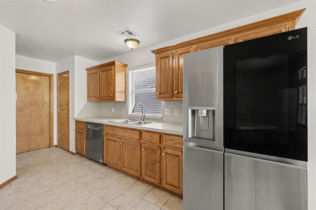 8213 Aaron Drive Property Photo 12