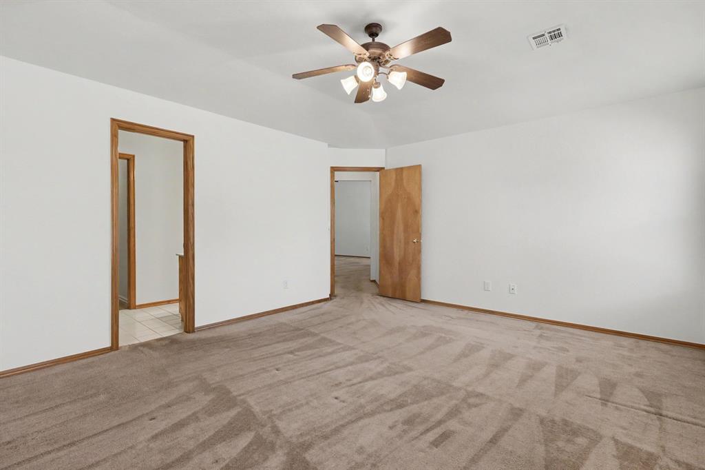 8213 Aaron Drive Property Photo 17