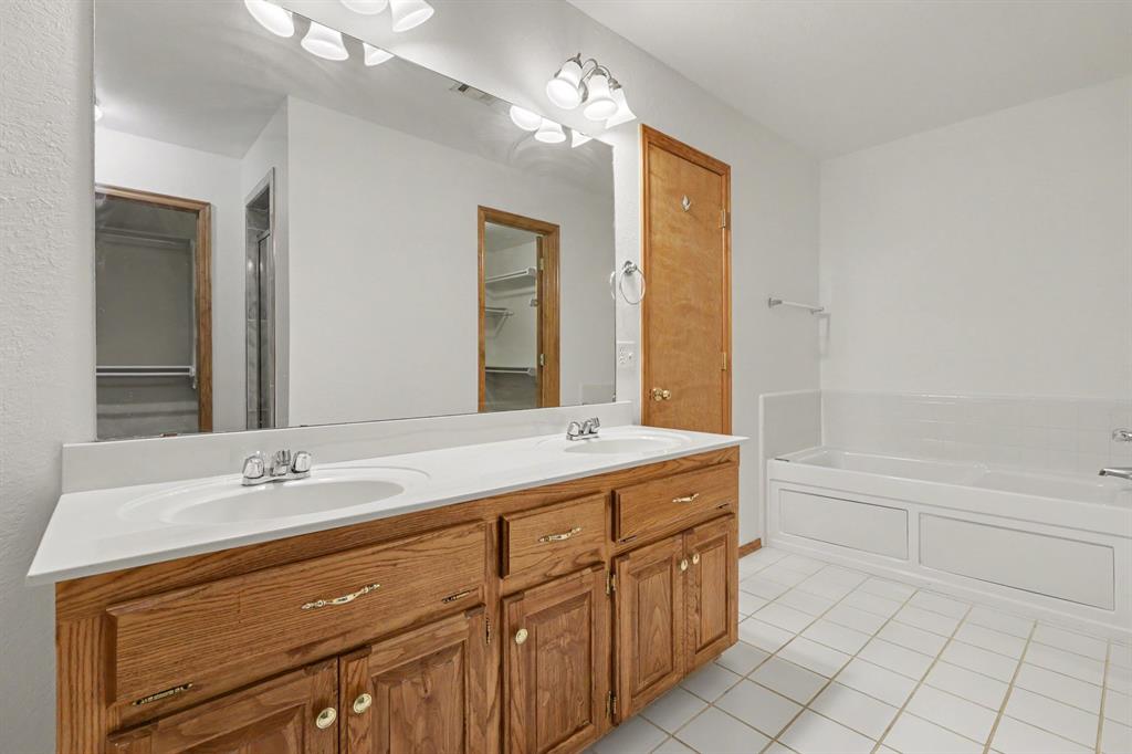 8213 Aaron Drive Property Photo 19