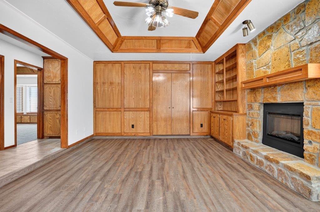 18504 Laurel Oak Drive Property Photo 7