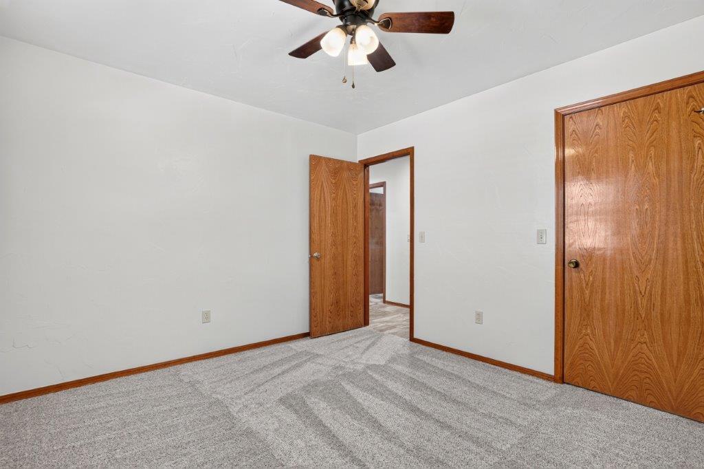 18504 Laurel Oak Drive Property Photo 23