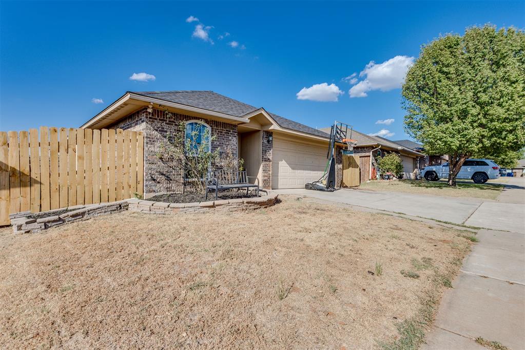 12321 Sw 9th Terrace Property Photo 3