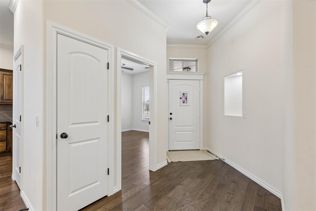 2113 Nw 158th Street Property Photo 9