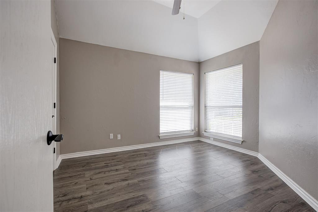 13232 Signature Circle Property Photo 24