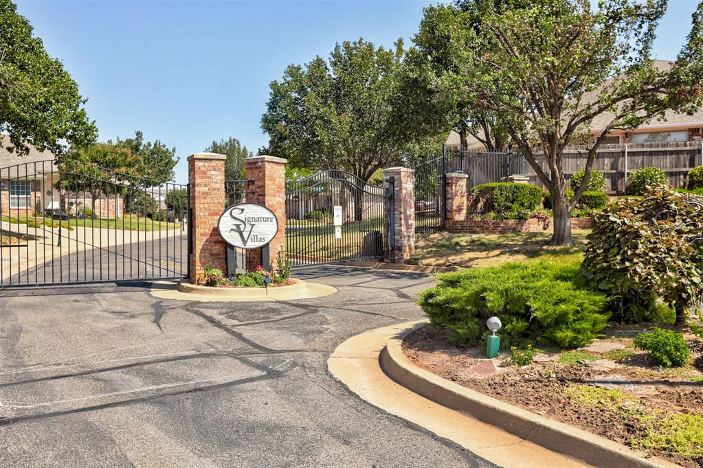 13232 Signature Circle Property Photo 48