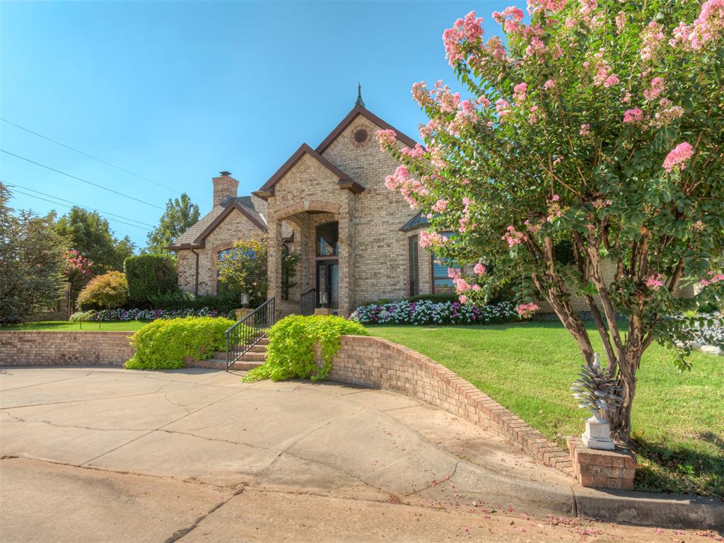 2104 Pinnacle Point Property Photo 3