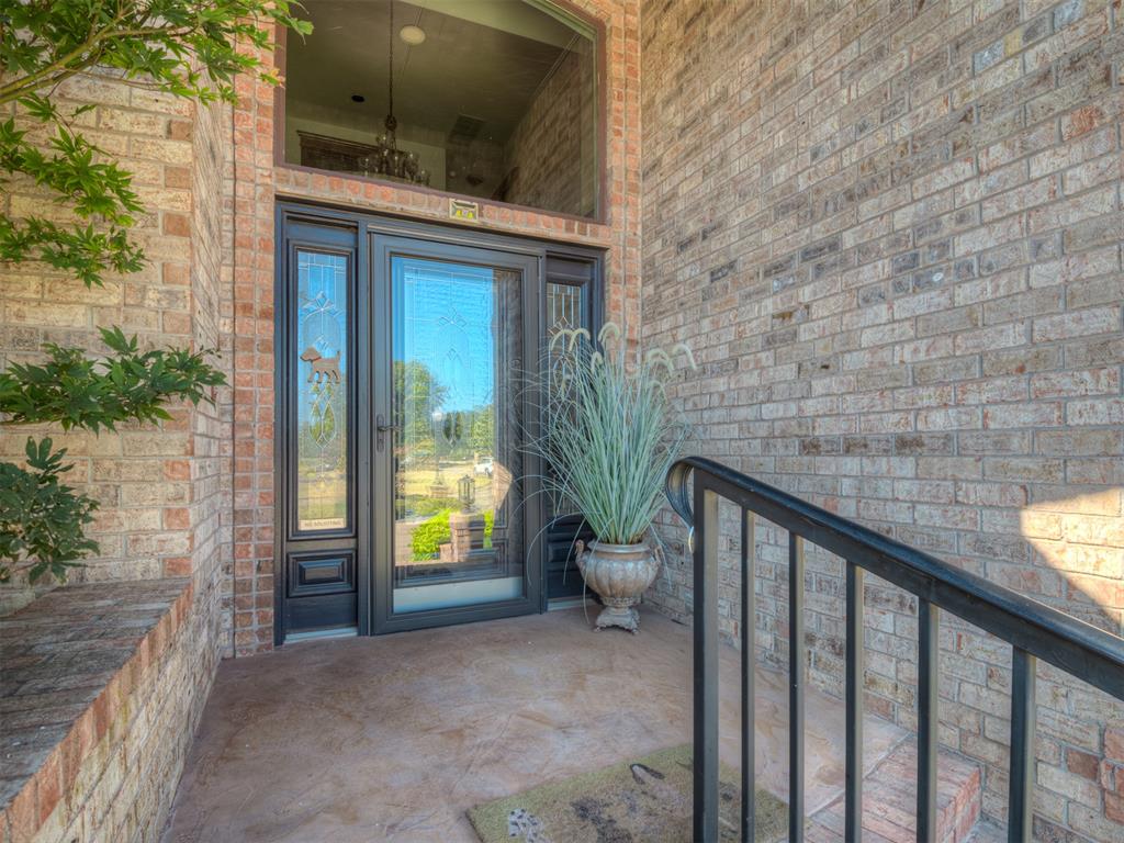 2104 Pinnacle Point Property Photo 4
