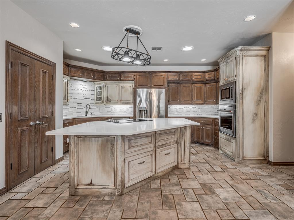 2104 Pinnacle Point Property Photo 10