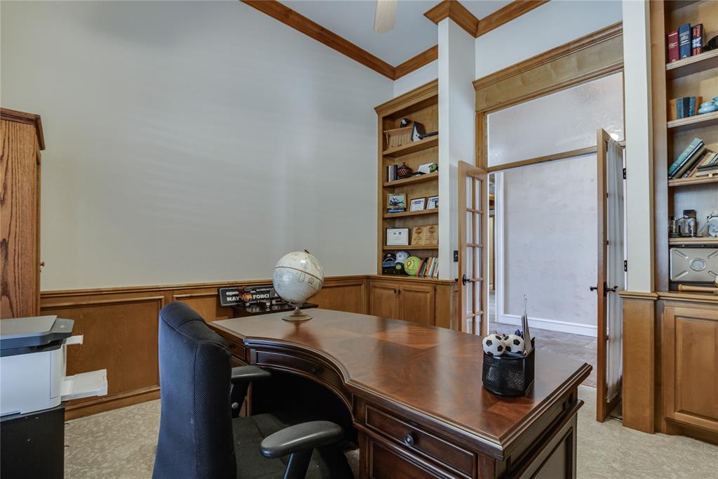 2301 Bay Hill Place Property Photo 12