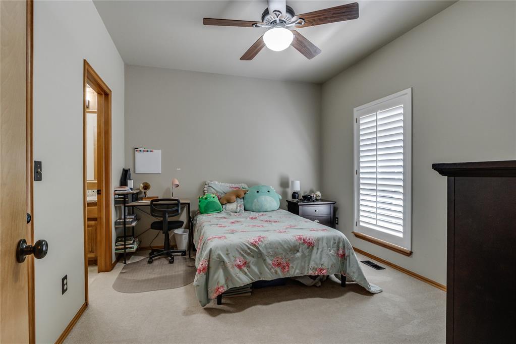 2301 Bay Hill Place Property Photo 39