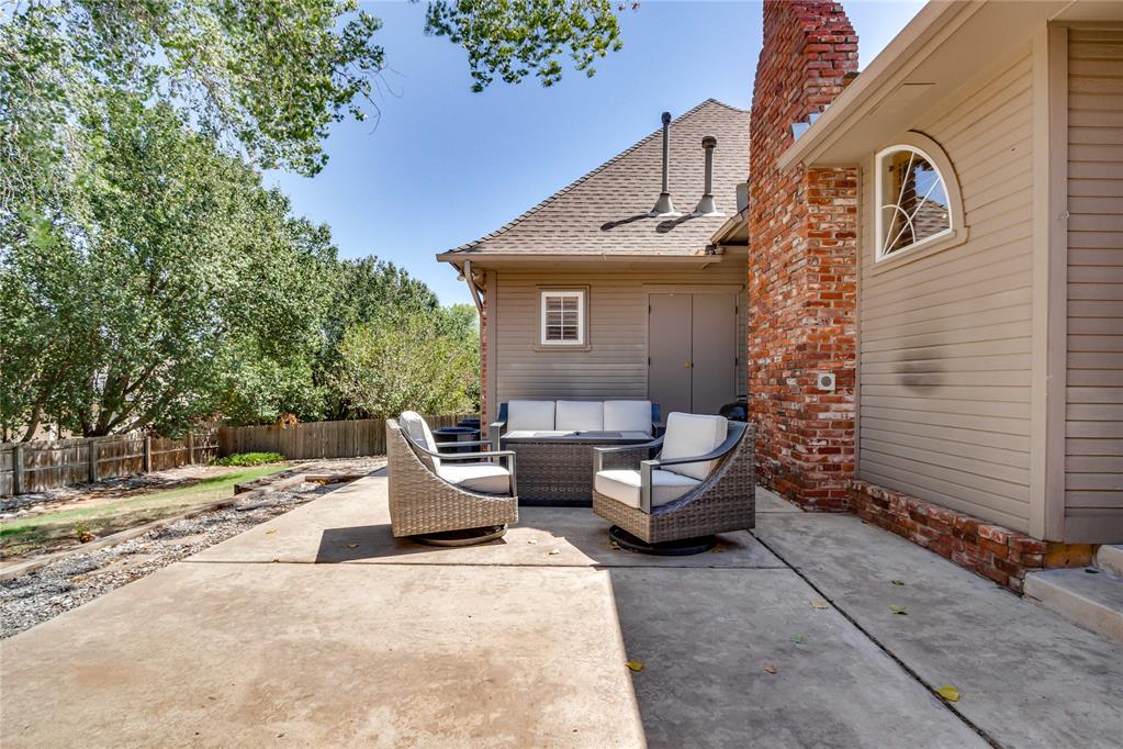 2301 Bay Hill Place Property Photo 42