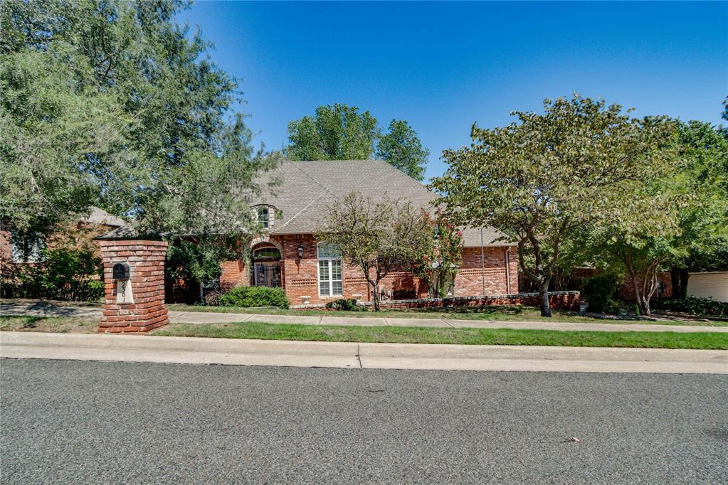 2301 Bay Hill Place Property Photo 46
