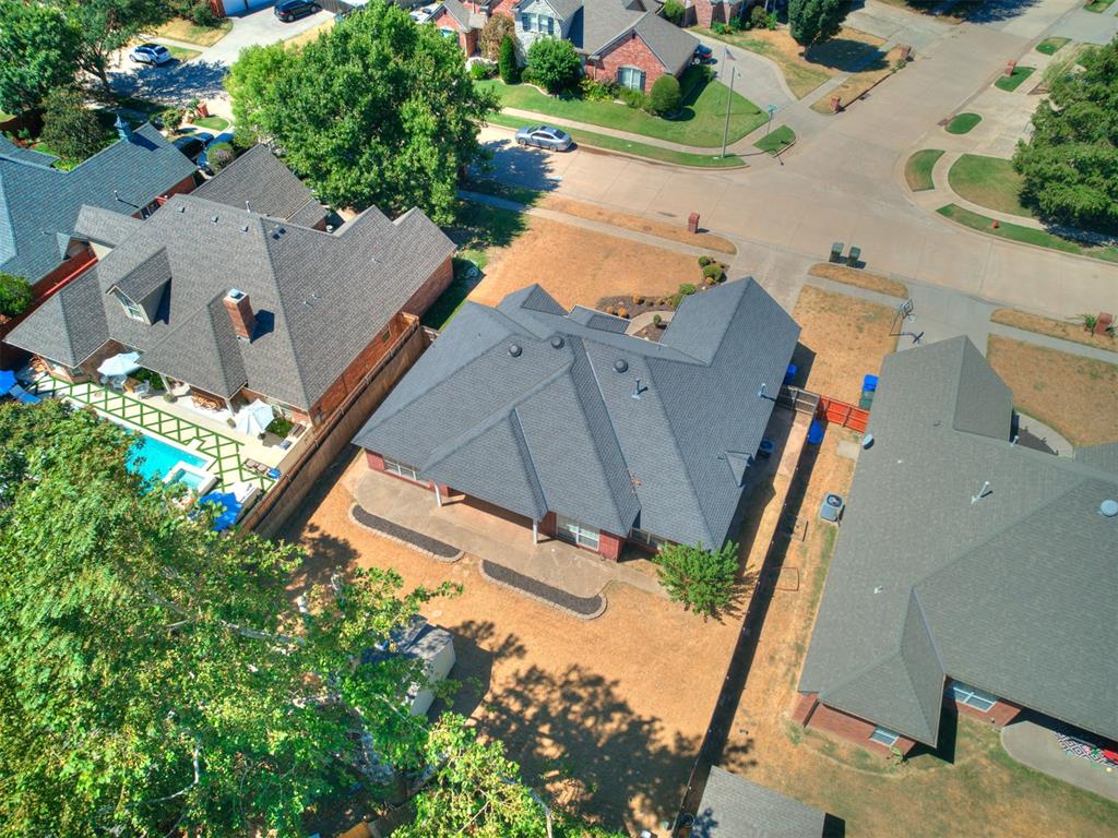 909 Hearthstone Property Photo 3