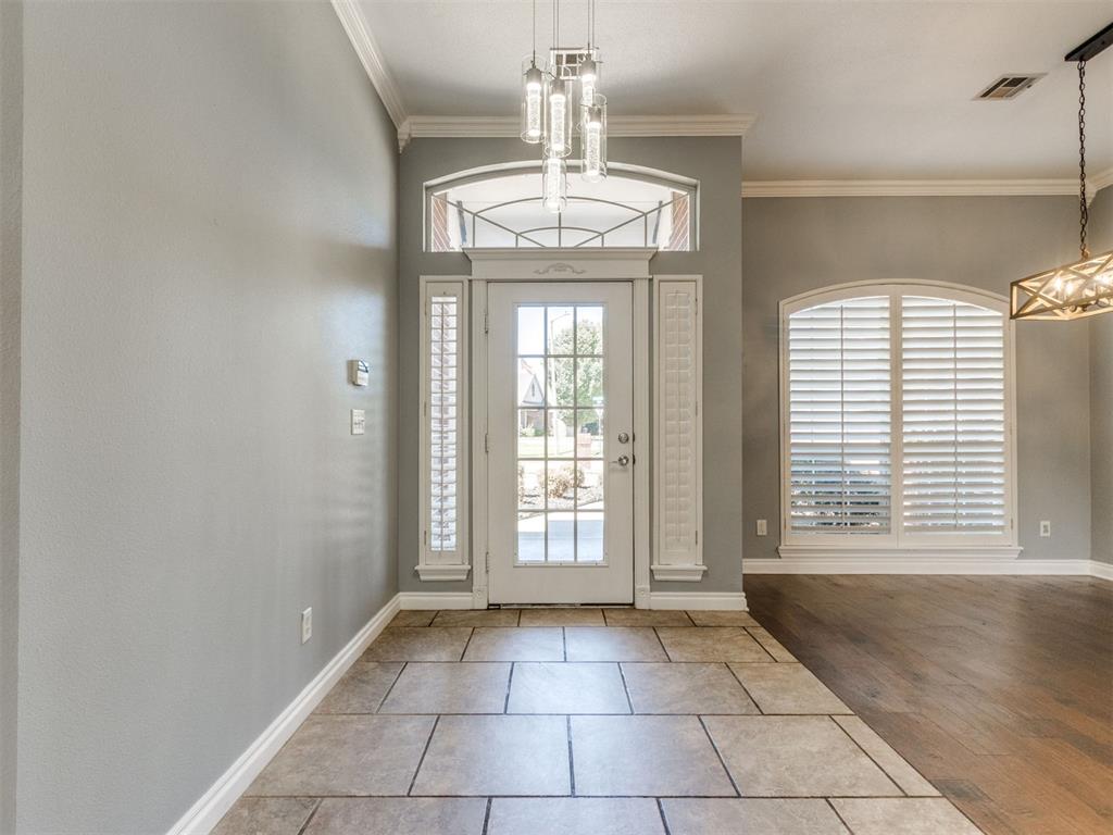 909 Hearthstone Property Photo 4