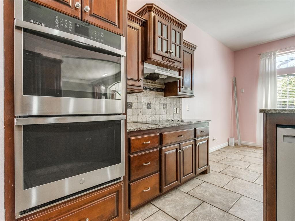 909 Hearthstone Property Photo 14