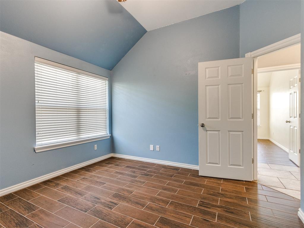 909 Hearthstone Property Photo 21