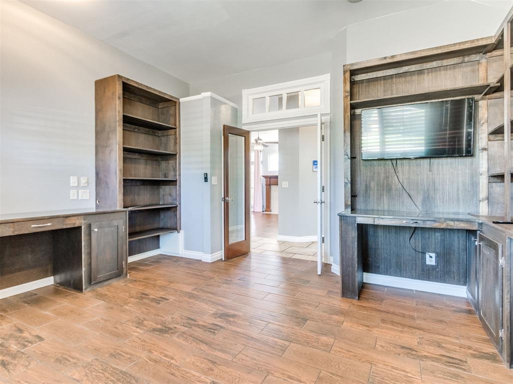 909 Hearthstone Property Photo 29