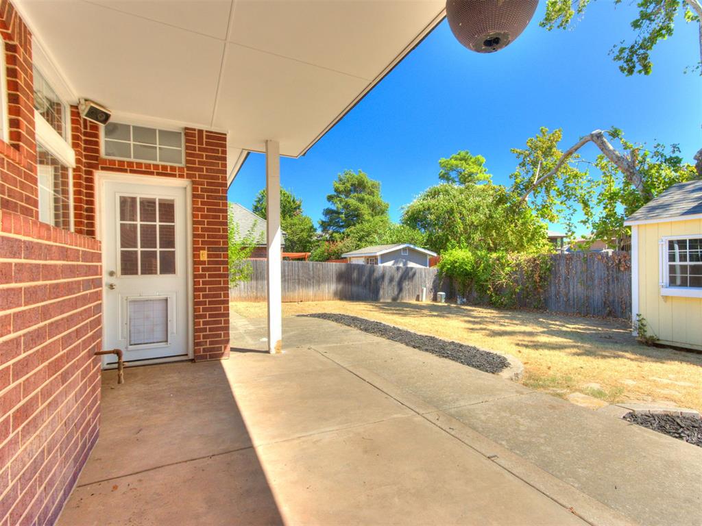909 Hearthstone Property Photo 39