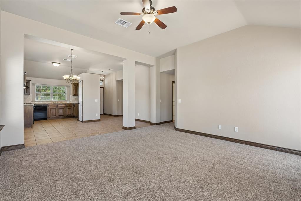 18529 Cola Drive Property Photo 4