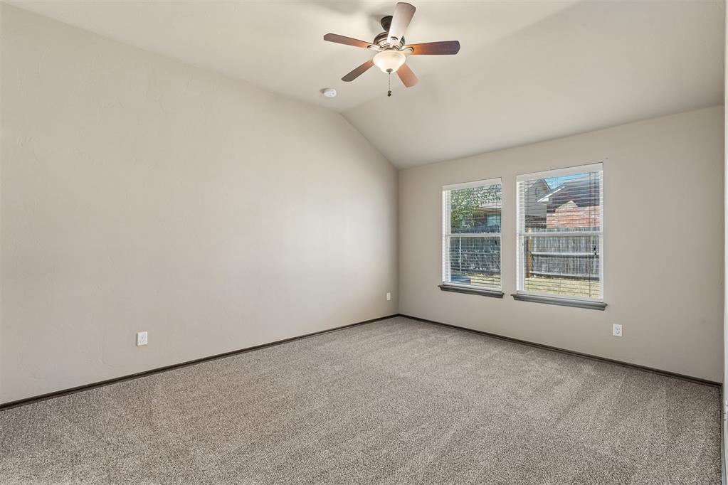 18529 Cola Drive Property Photo 9