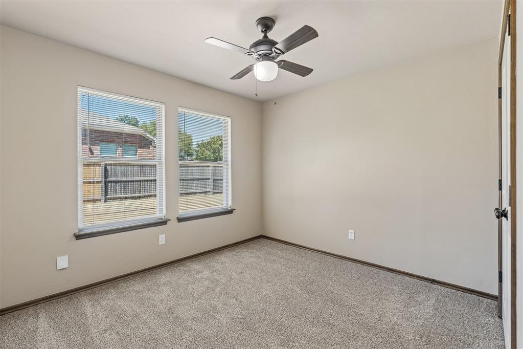18529 Cola Drive Property Photo 14