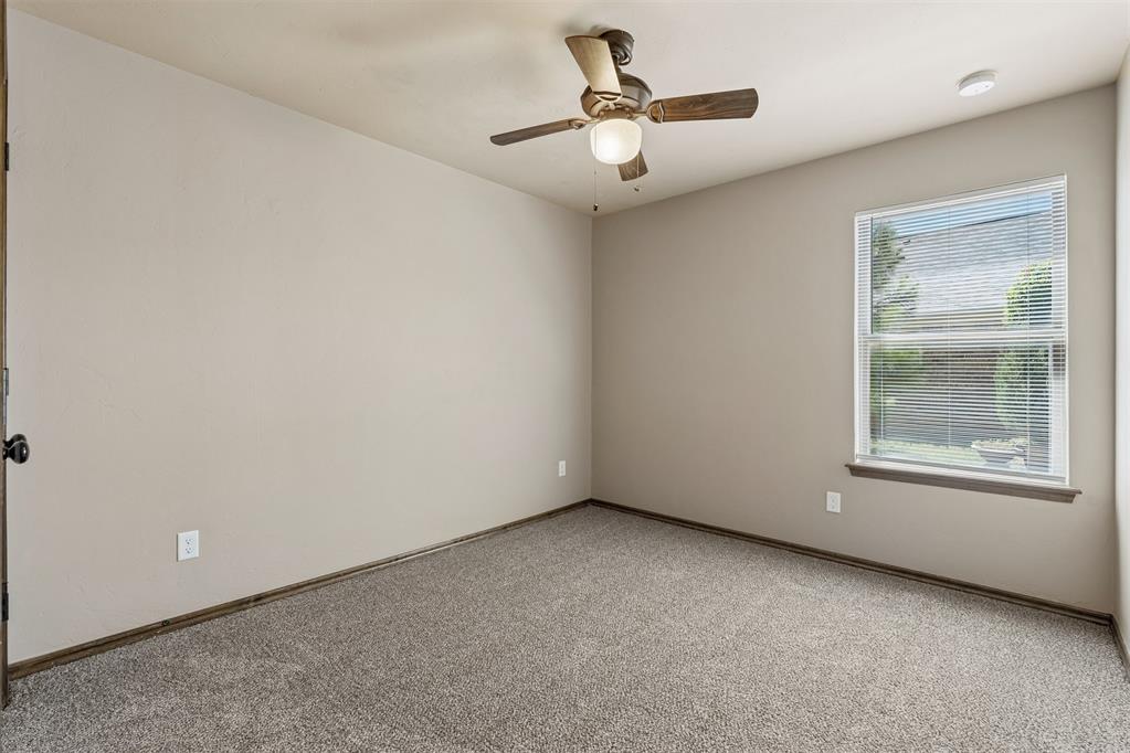 18529 Cola Drive Property Photo 17
