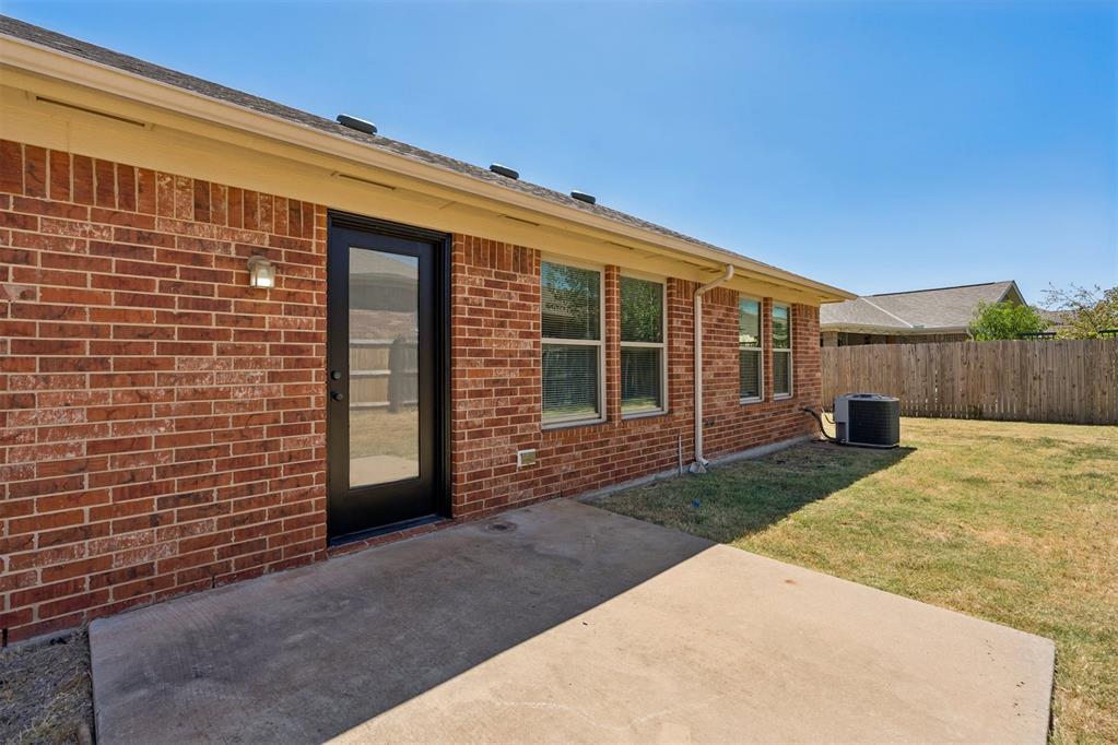 18529 Cola Drive Property Photo 21