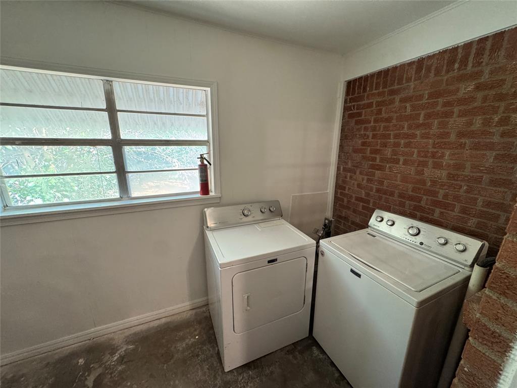 3105 W Park Place Property Photo 8