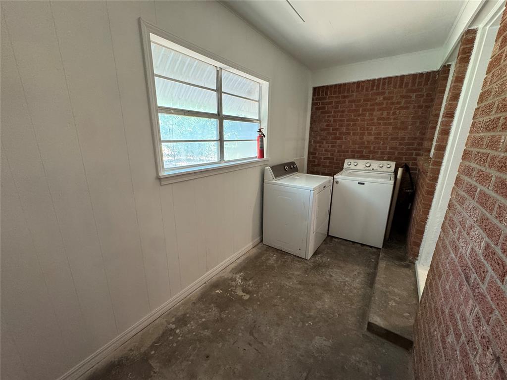 3105 W Park Place Property Photo 9