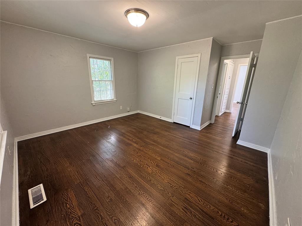 3105 W Park Place Property Photo 15