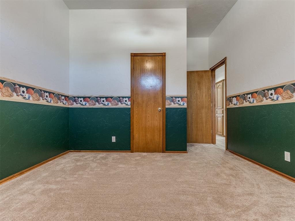 109 S Ramblin Oaks Drive Property Photo 35