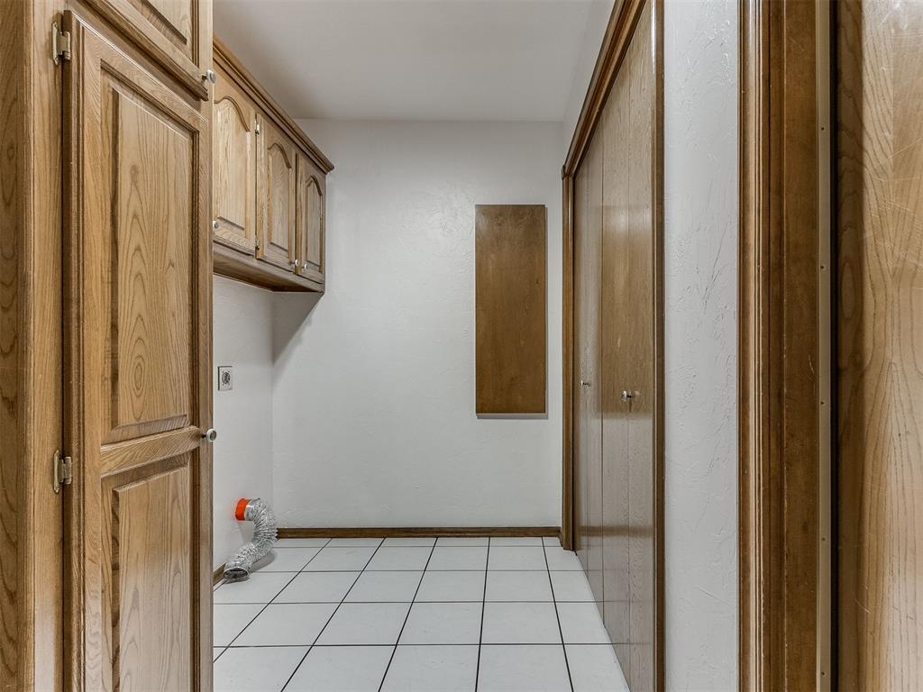 109 S Ramblin Oaks Drive Property Photo 40