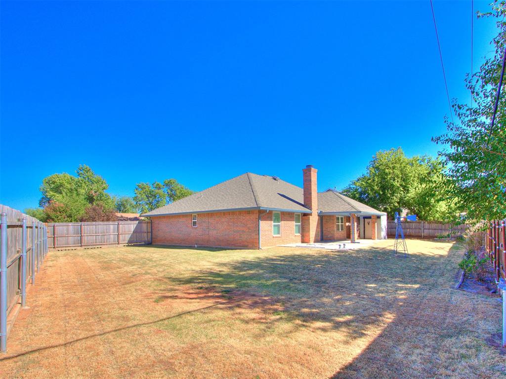 109 S Ramblin Oaks Drive Property Photo 45